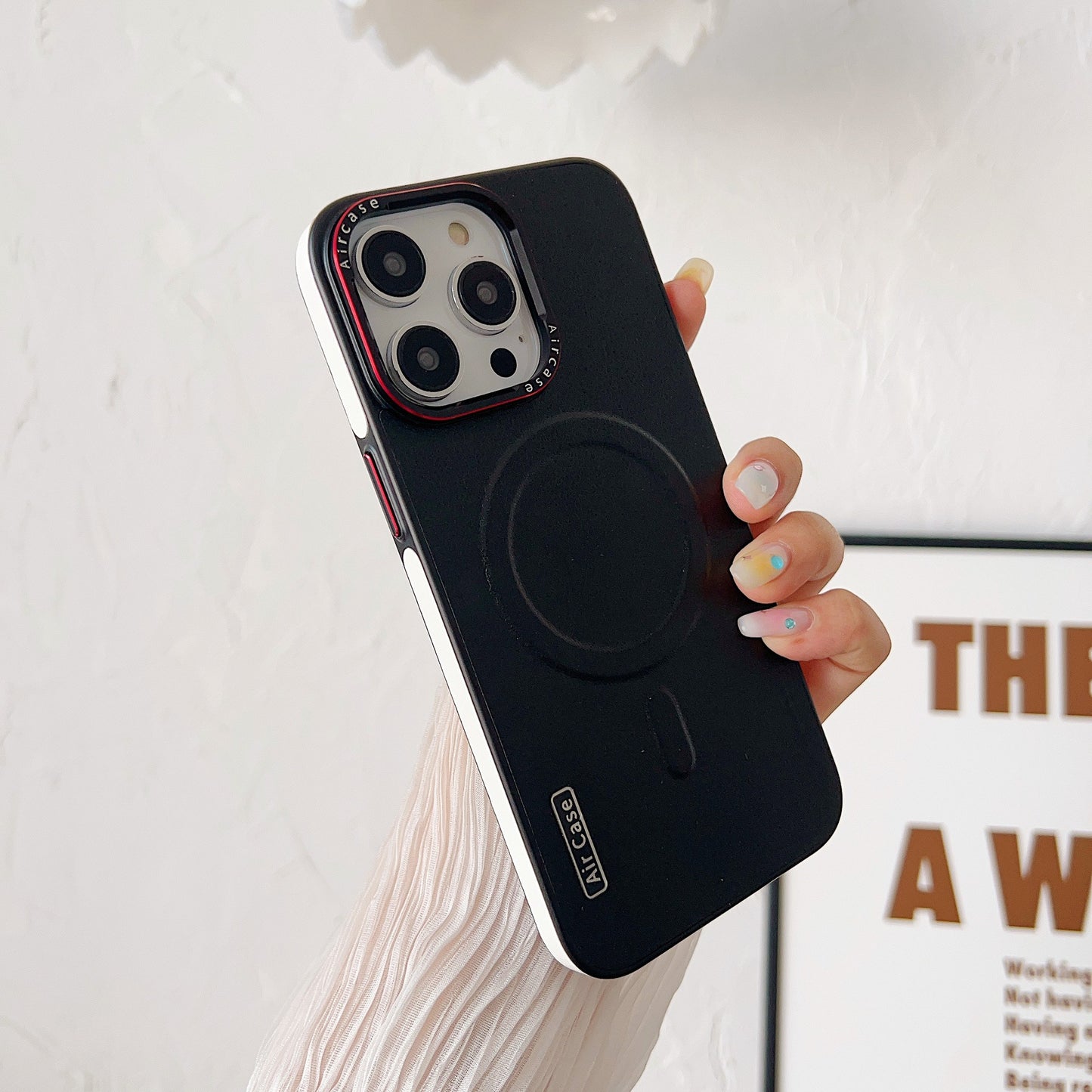 Minimalist Magnetic iPhone Case - Elegance Meets Functionality