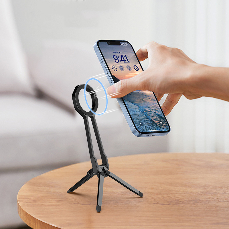 Portable Magnetic Tripod Phone Stand – Carabiner Design for Multi-Function Shooting