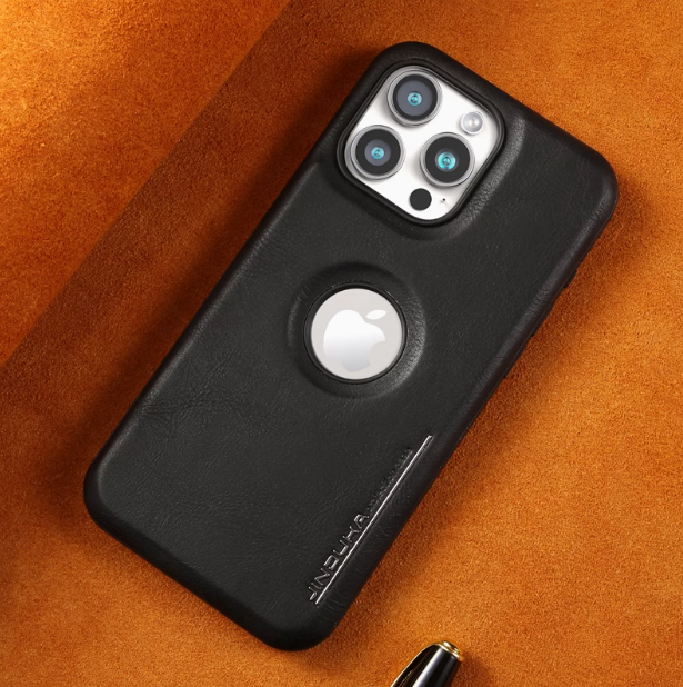 LuxGuard Leather Case – MagSafe & Ultimate Protection