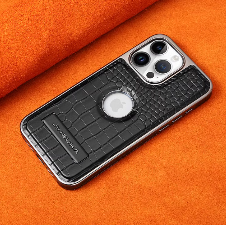 LuxGuard Crocodile Leather Case – MagSafe & Stand Function