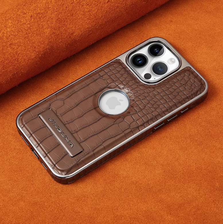 LuxGuard Crocodile Leather Case – MagSafe & Stand Function