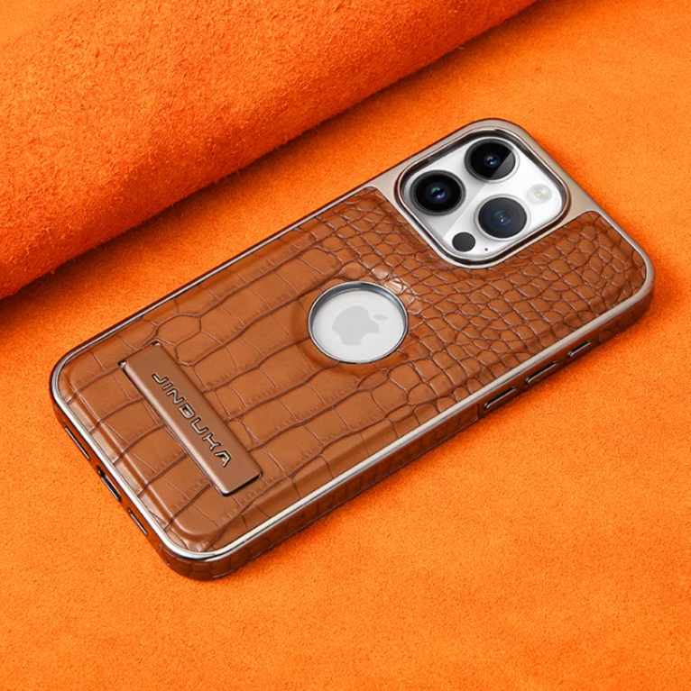 LuxGuard Crocodile Leather Case – MagSafe & Stand Function