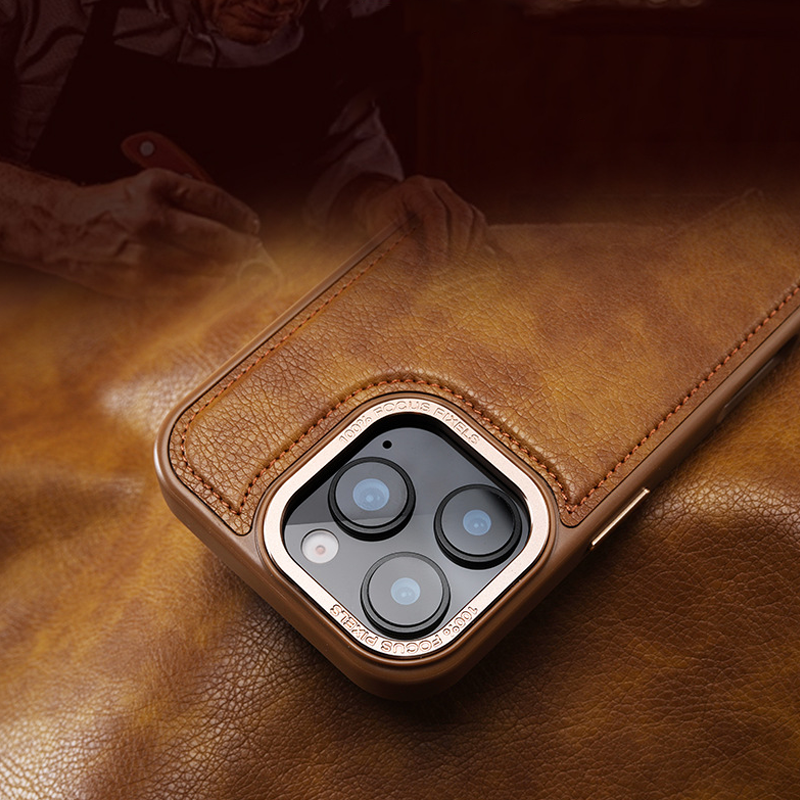HeritageCraft Classic Leather Case – MagSafe Compatible with Timeless Elegance