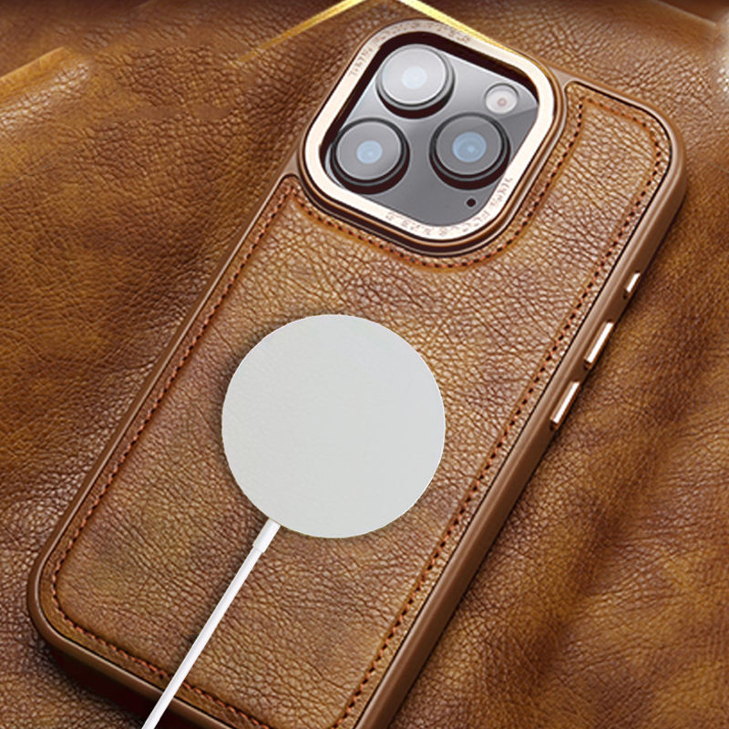 HeritageCraft Classic Leather Case – MagSafe Compatible with Timeless Elegance