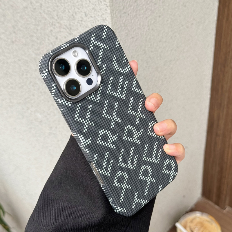 UrbanEdge LetterPrint Carbon Fiber Case – MagSafe Compatible & Stylish Protection