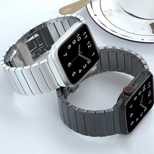 Adjustable Metal Apple Watch Band: Personalized Fit & Style