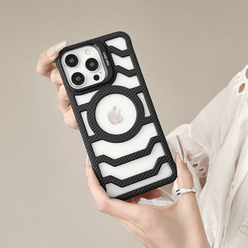 Open-Frame Carbon Fiber iPhone Case: Enhanced Airflow and Magnetic Compatibility