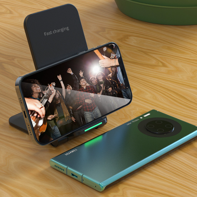 15W Magnetic Foldable Charging Stand – Compact & Efficient